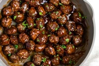Crowd-Pleasing Cocktail Meatballs