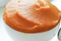 Perfect Homemade Pumpkin Puree from Scratch