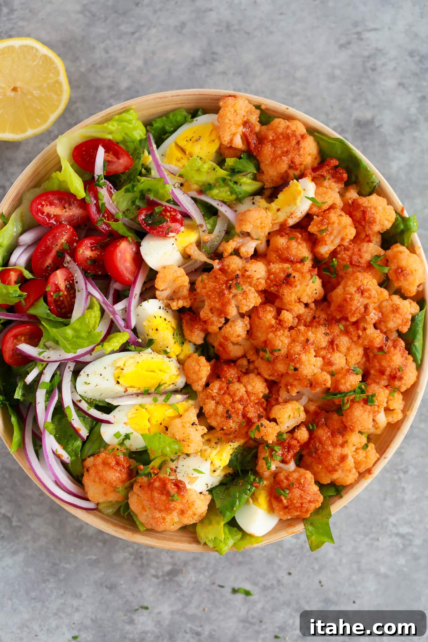 Flavor-packed Sun-dried Tomato Pesto Cauliflower Salad, ideal for a quick and healthy lunch