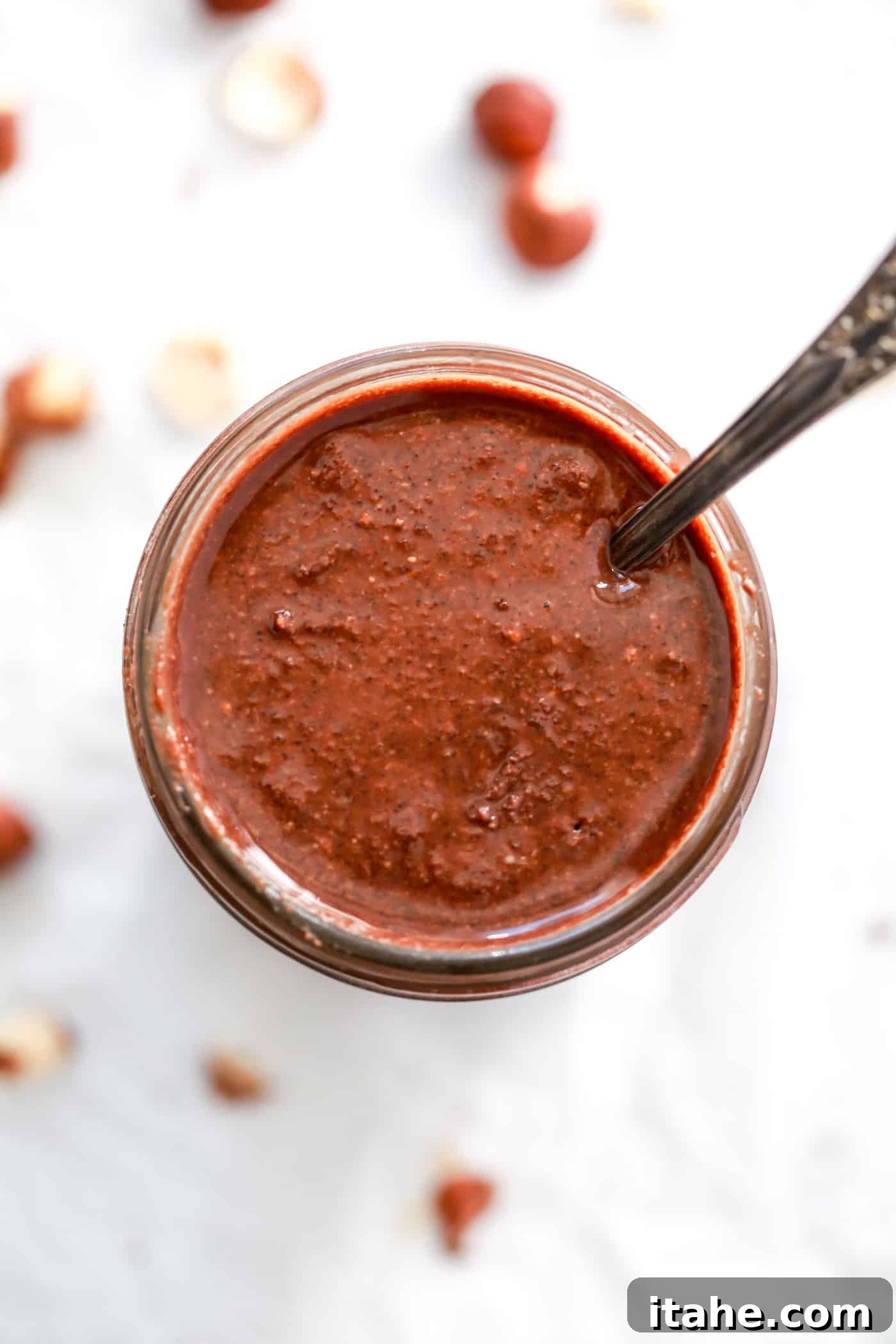 Easy Homemade Sugar-Free Nutella Spread - Primavera Kitchen Homemade Sugar-Free Nutella Spread in a jar - a delicious and healthy alternative