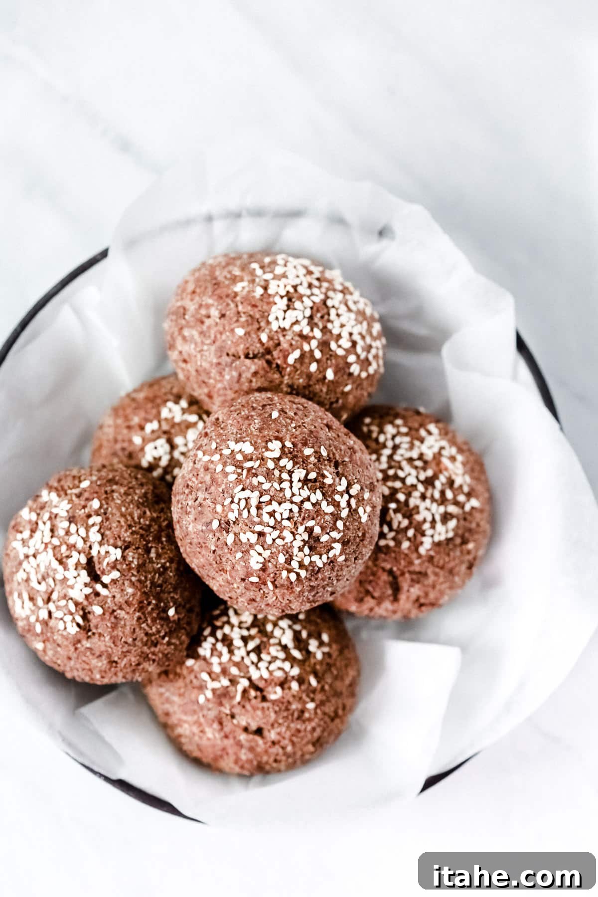 Low-carb Dinner Rolls in a basket to serve on the table